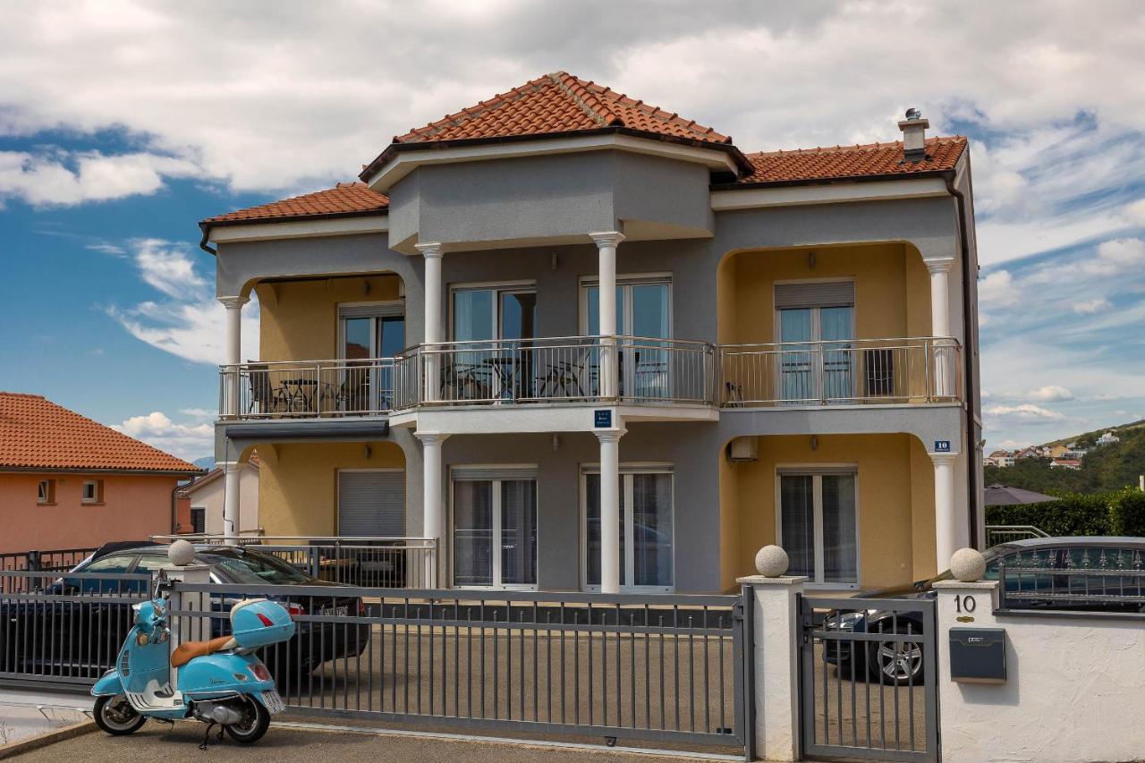 Apartmani Dea Crikvenica Esterno foto
