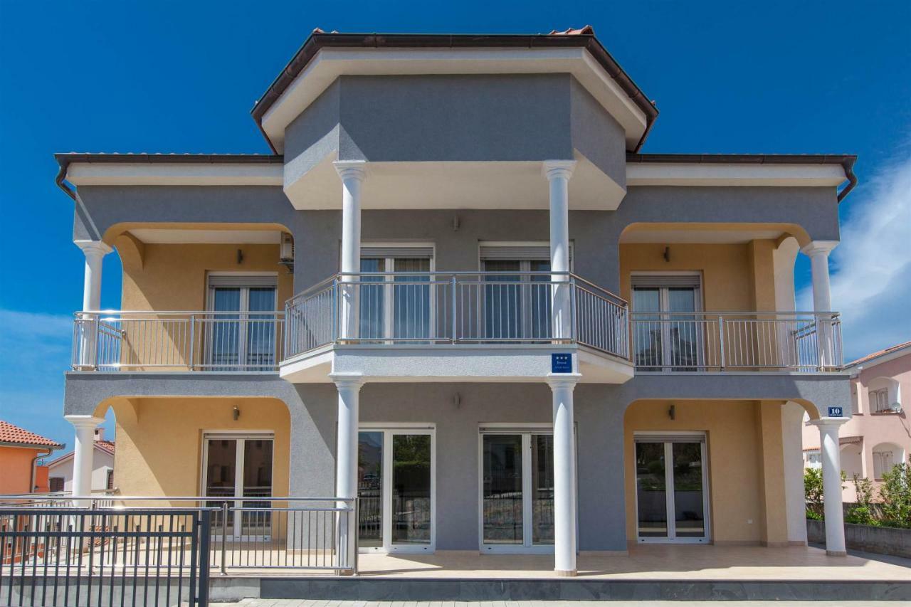 Apartmani Dea Crikvenica Esterno foto